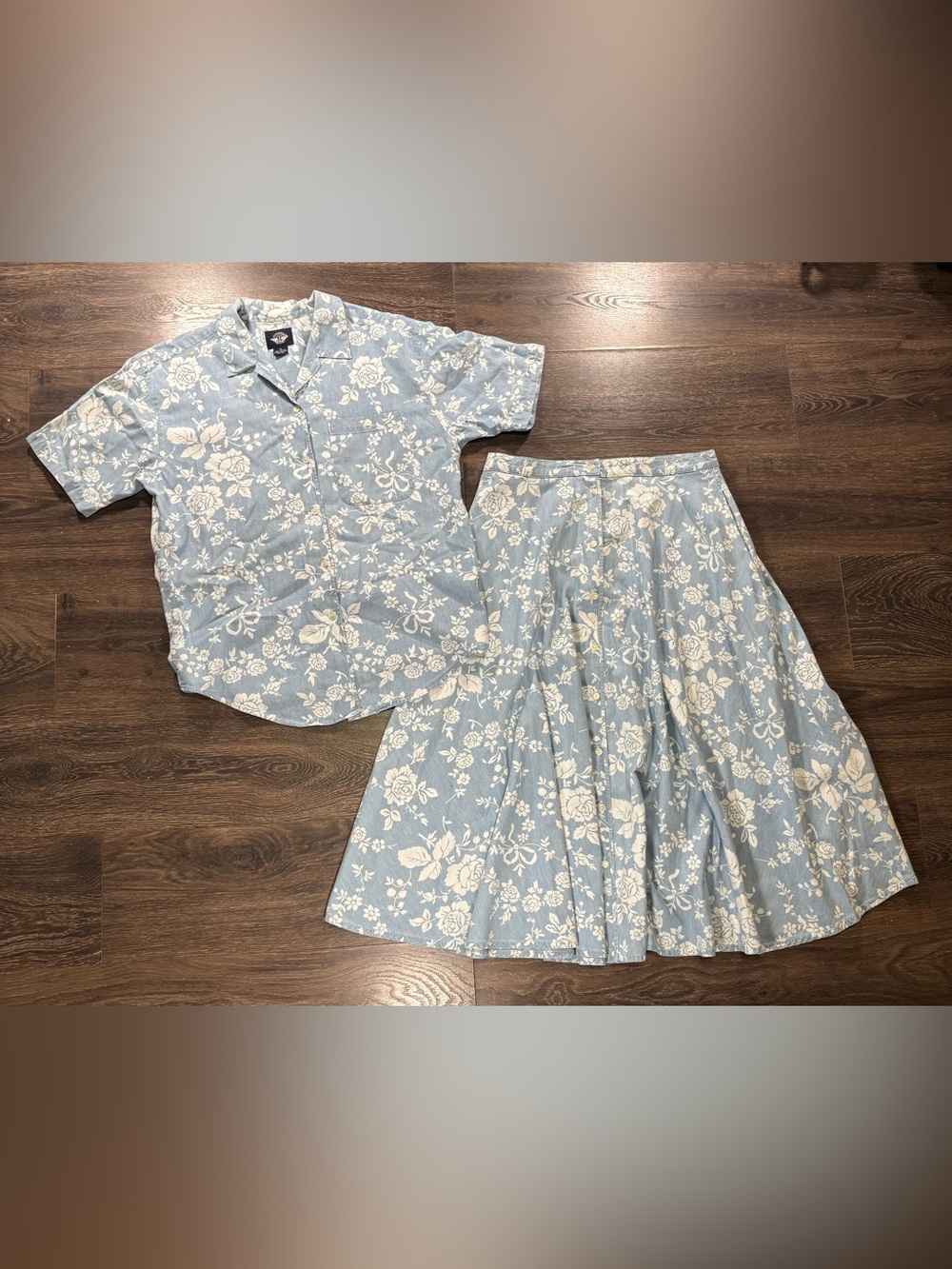 Vintage Dockers Blue and White Floral Two-Piece Set Shirt Skirt 100% Cotton Med
